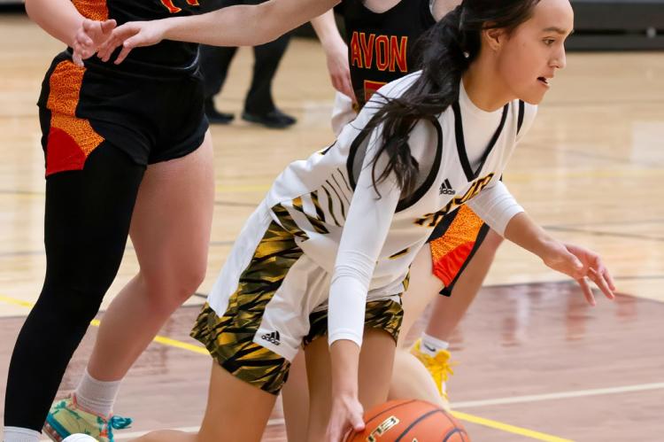 LADY THUNDER DEFEATS MARTY
