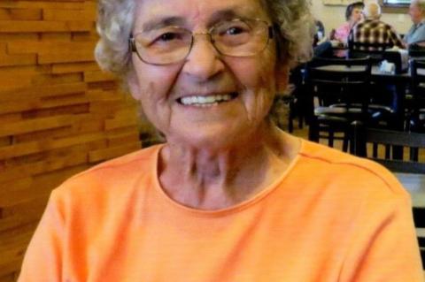 GLADYS T. METTEER
