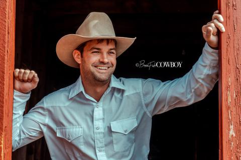 Munsick and Loobey to Headline Burke Stampede Rodeo Dances