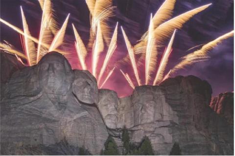 INDEPENDENCE DAY TRAVEL COULD REACH RECORD LEVELS