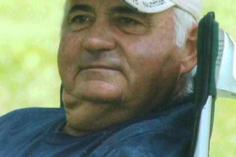 DENNIS CIHAK