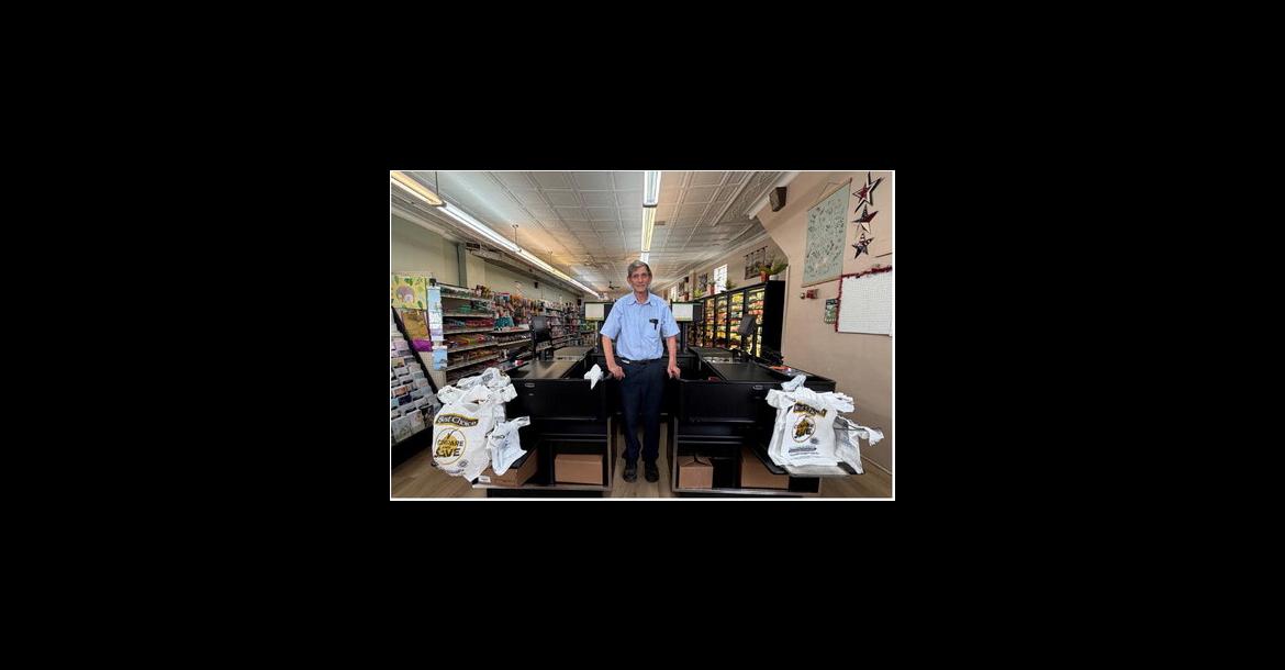 FRESH LOOK AT RON'S MARKET