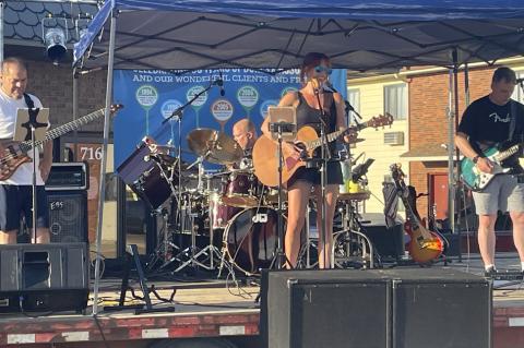 Article Image Alt Text