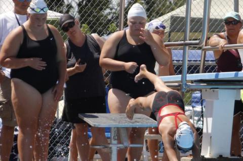 WAGNER WAVES AT CHAMPIONSHIPS