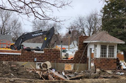 NATIVE AMERICAN WOMEN'S HEALTH EDUCATION RESOURCE CENTER CLEAN UP