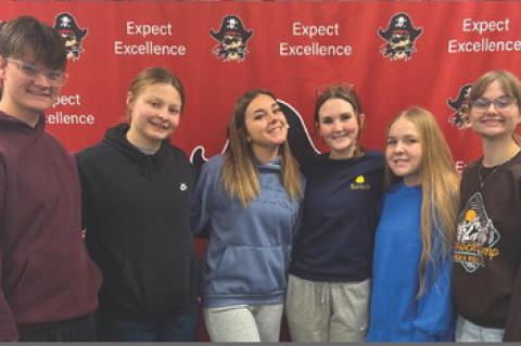 AVON DRAMA CLUB ADVANCES TO STATE FESTIVAL