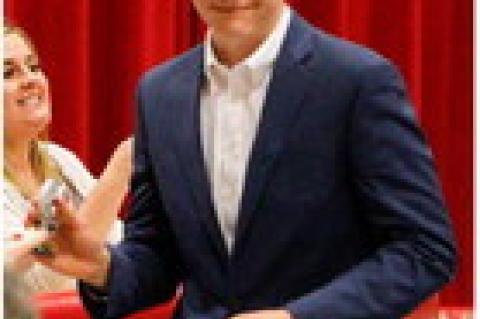 Article Image Alt Text