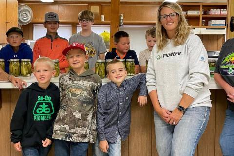 WORKSHOP ON CANNING AT 4-H CENTER