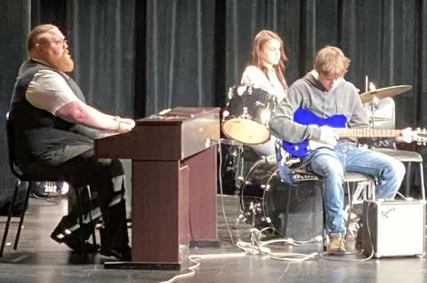 Article Image Alt Text