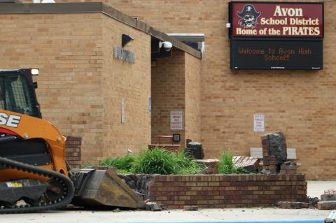 HISTORY AND UPDATE ON THE AVON BELL MEMORIAL