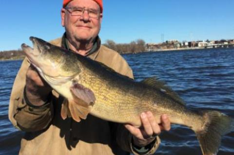 MUZZLELOADERS & SCOPES