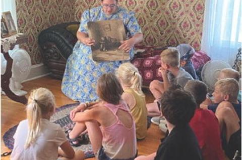 Article Image Alt Text