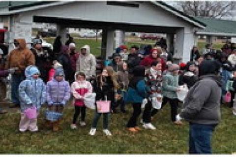 Despite chilly temperatures, families bundled up to enjoy the Avon Chamber of Commerce Easter Egg Hunt held Saturday, April 4 at Avon City Park. Special thanks to April and Reese Powers for helping out with capturing photos from the event.