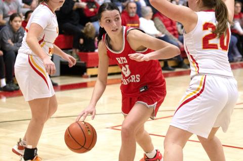 WAGNER TRAVELS TO AVON IN GIRLS BASKETBALL ACTION!