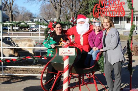 Santa & HIS REINDEER MADE A STOP IN WAGNER