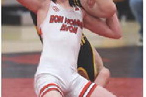 BH/AVON WRESTLERS WIN TEAM TITLE AT TOM STUDELSKA INVITE