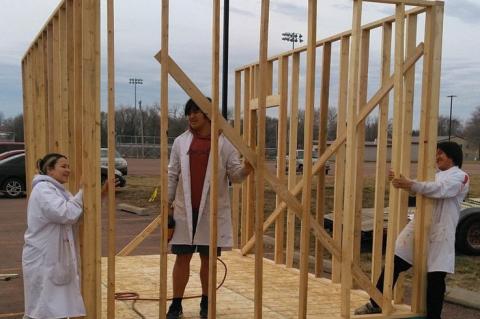 Article Image Alt Text