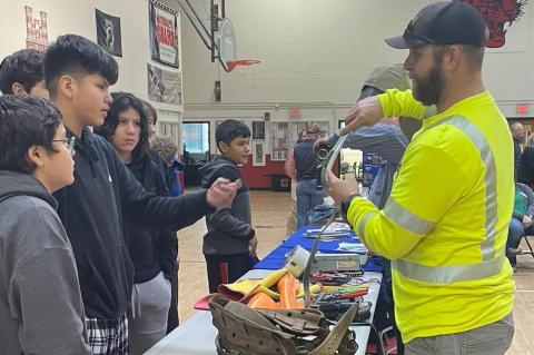 Article Image Alt Text