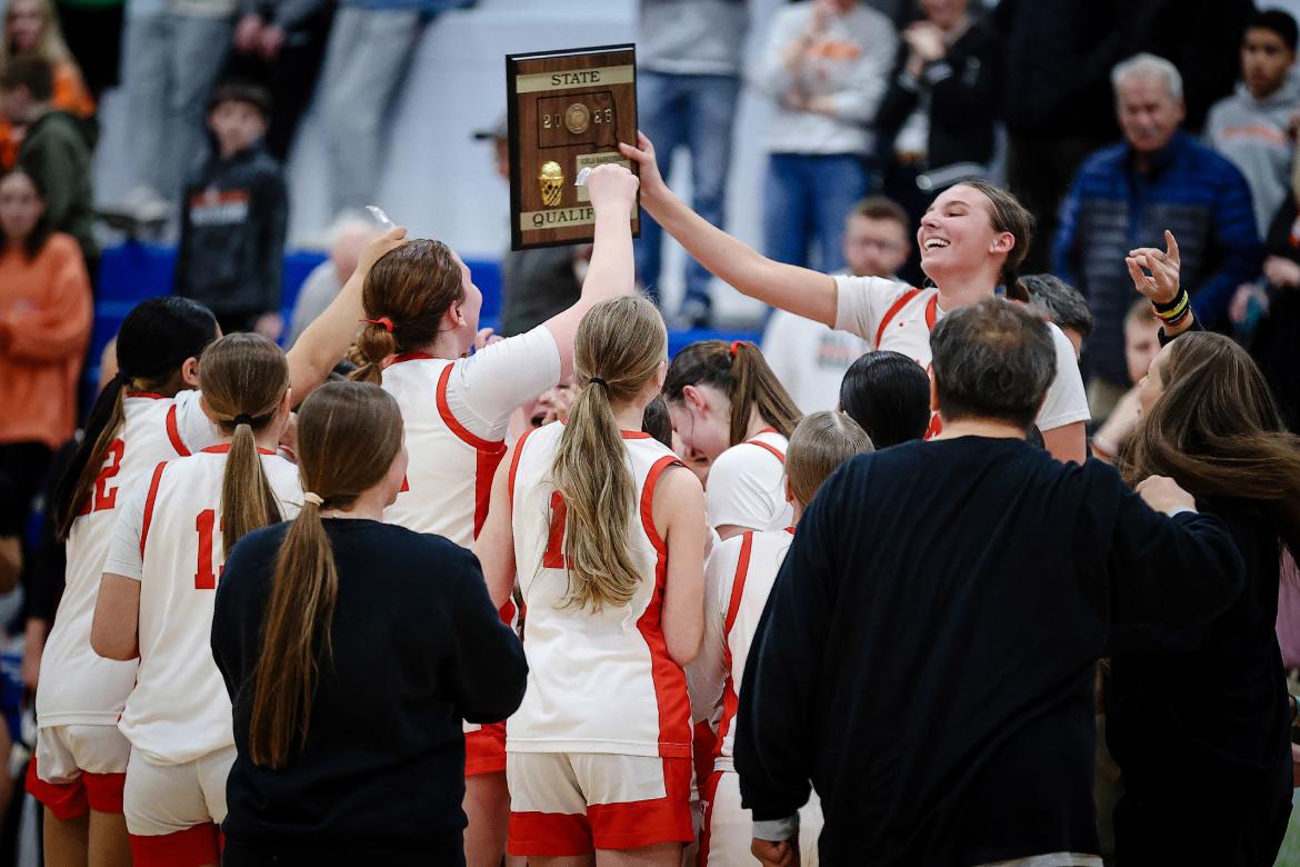 LADY RAIDERS ADVANCE TO STATE